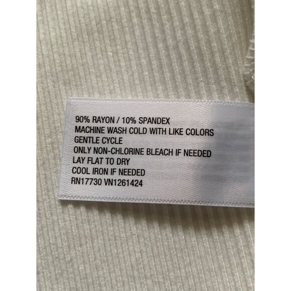 Wild Fable Junior Teens White Sleeveless Ribbed Halter Crop Top Size XS - Picture 8 of 9